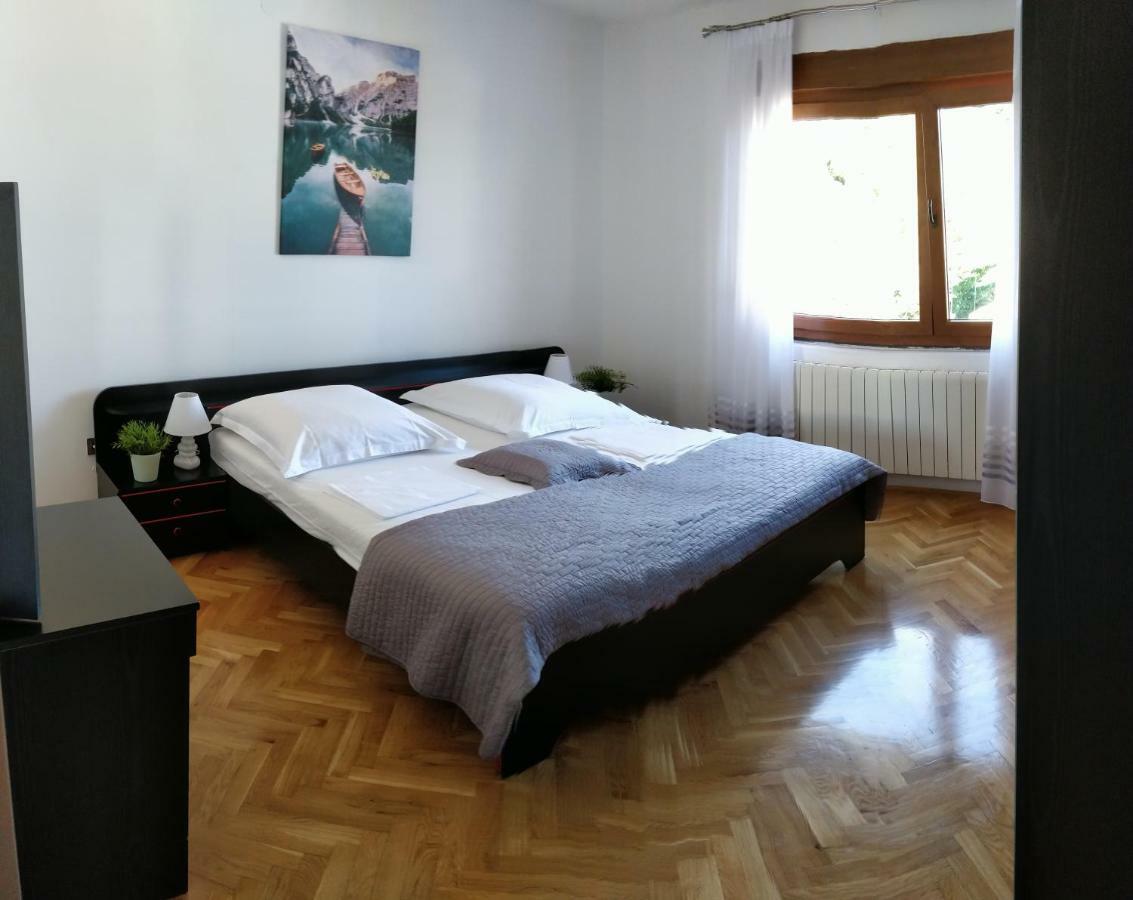 Local Lifestyle Apartment